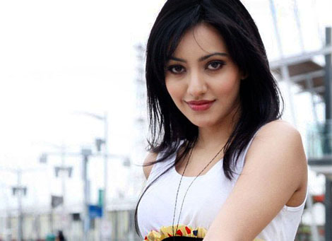 Neha Sharma to star with Dharmendra